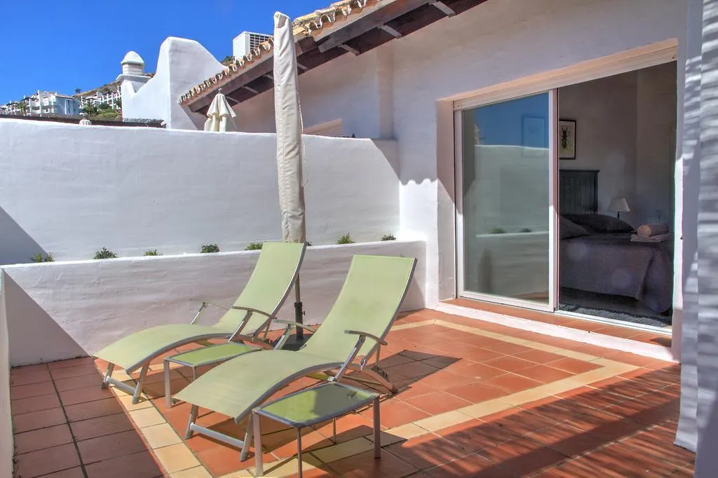 Vista Golf Luxury & Sea View Apartment Benahavis