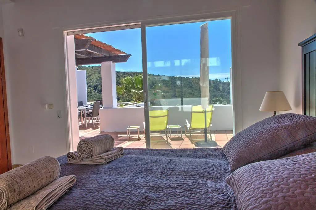 Vista Golf Luxury & Sea View Apartment Benahavis