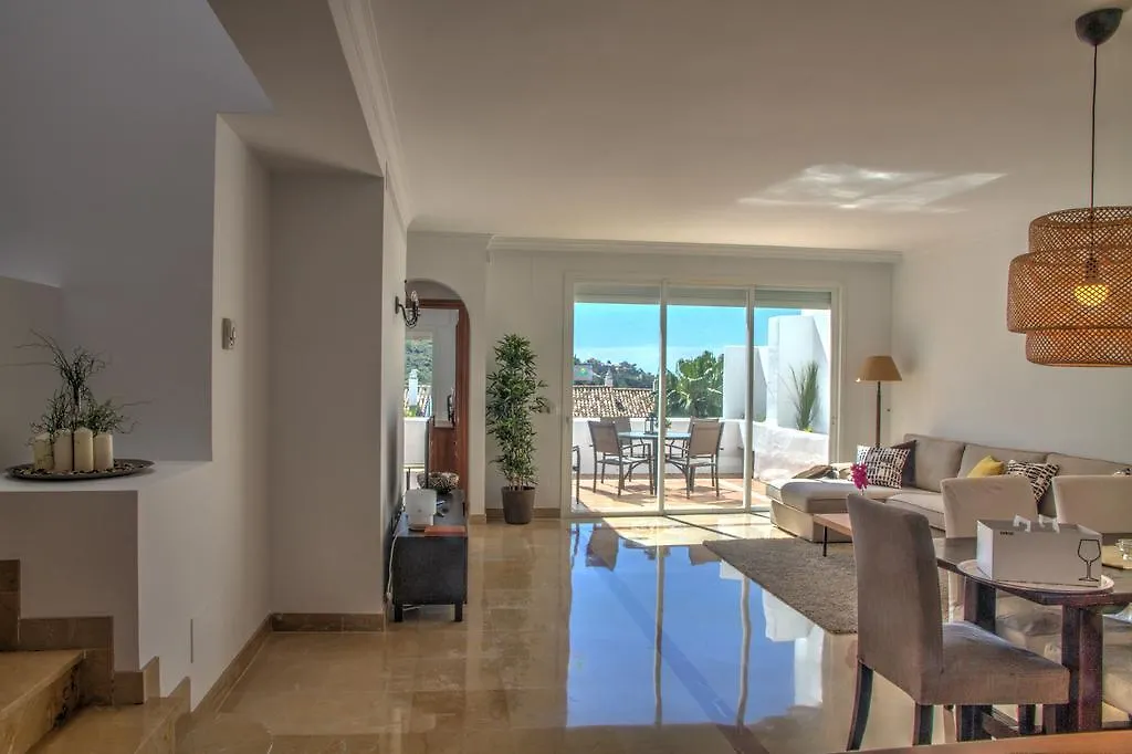 Vista Golf Luxury & Sea View Apartment Benahavis Spain