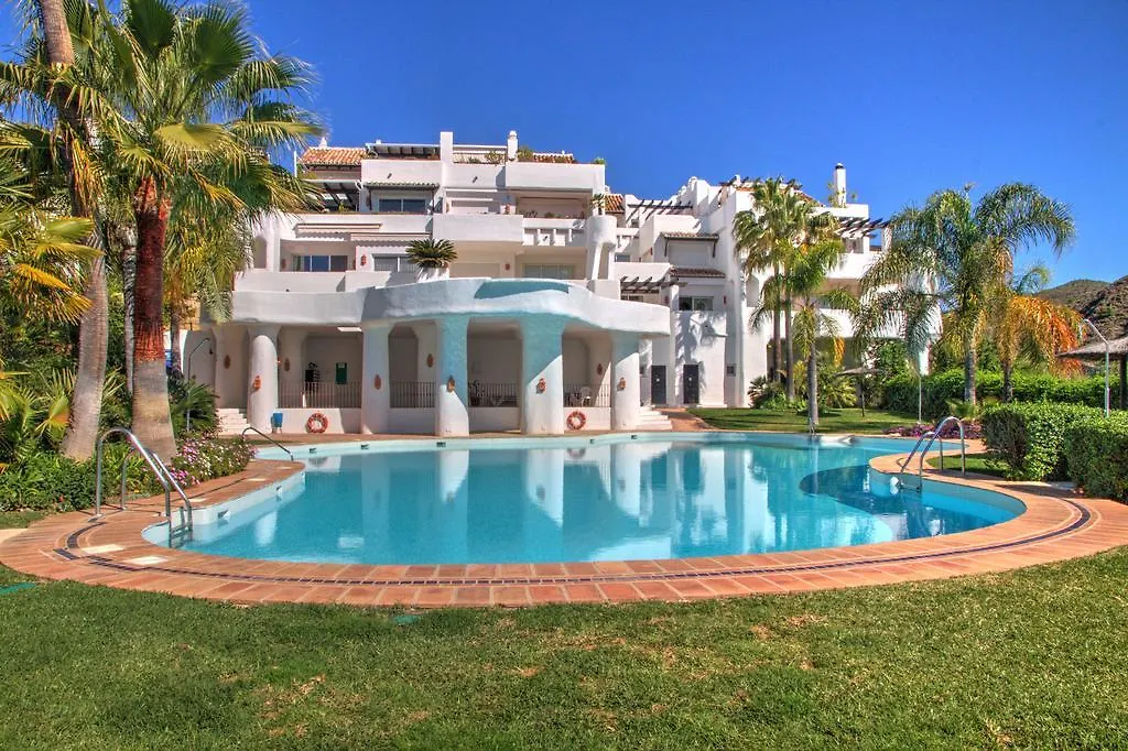 Vista Golf Luxury & Sea View Apartment Benahavis