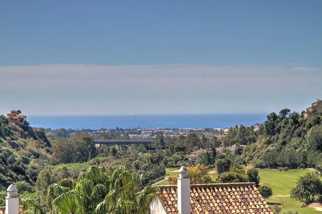 Vista Golf Luxury & Sea View Apartment Benahavis