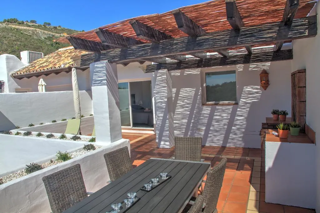 Vista Golf Luxury & Sea View Apartment Benahavis Spain