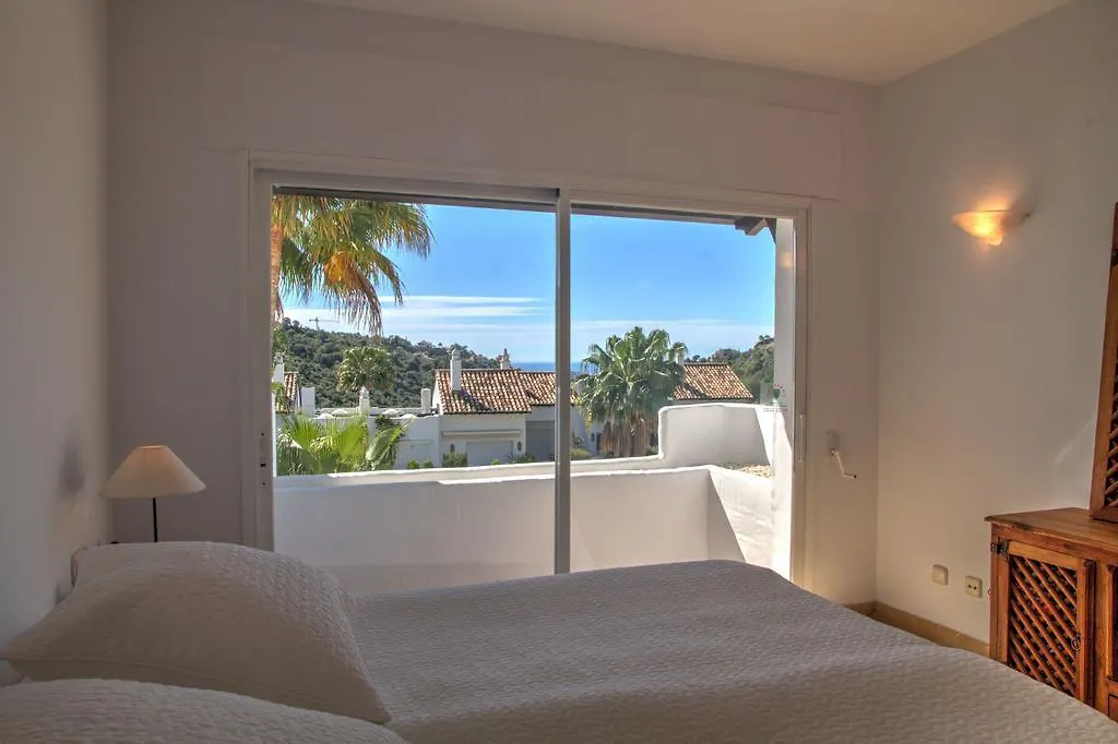 Vista Golf Luxury & Sea View Apartment Benahavis