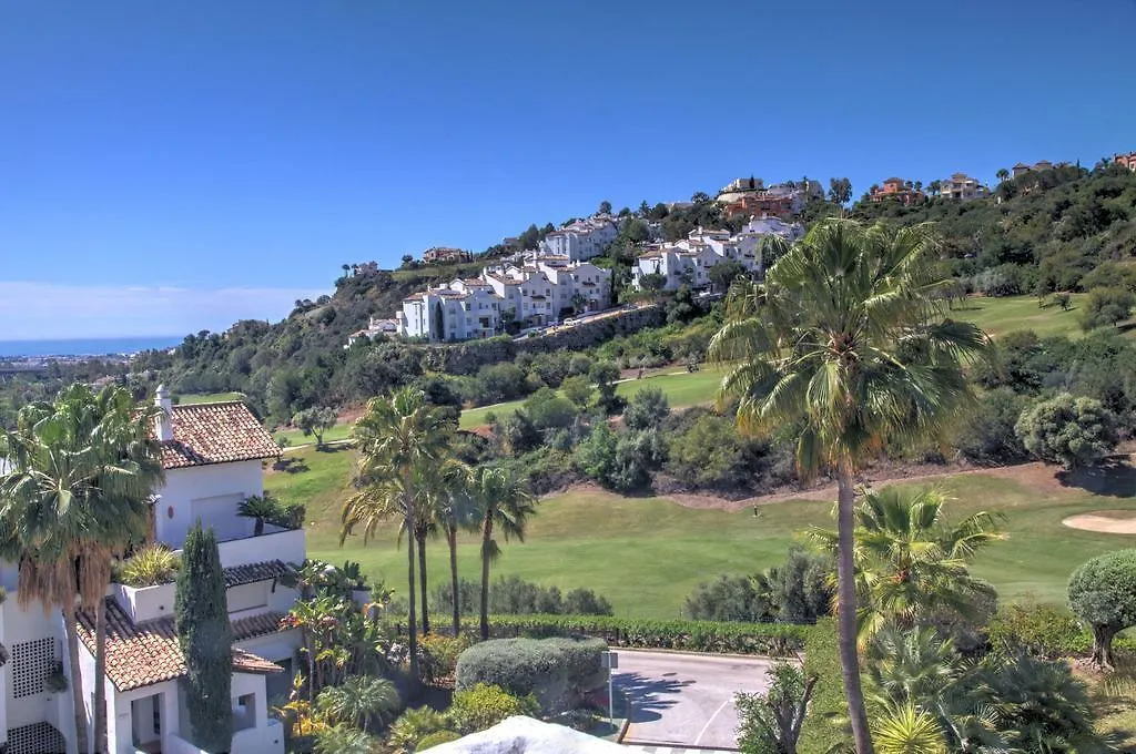 Vista Golf Luxury & Sea View Apartment Benahavis Spain